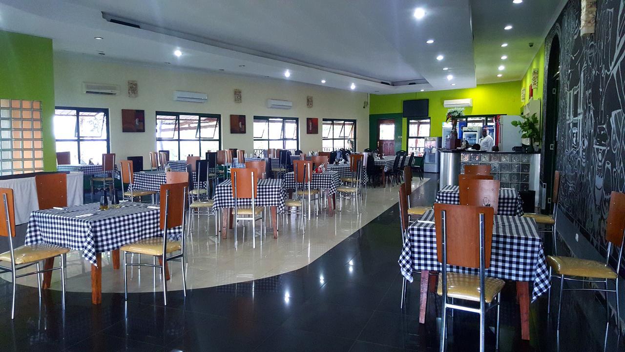 Milpark Hotel Cafumpe Exterior photo