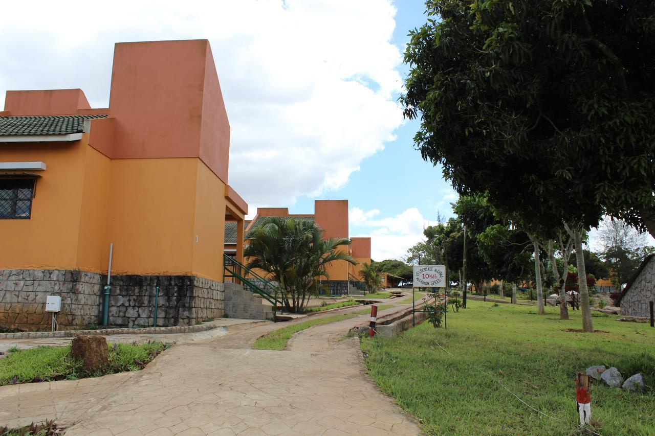 Milpark Hotel Cafumpe Exterior photo